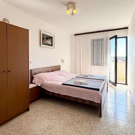 Lovely In With Wifi Apartament Medulin